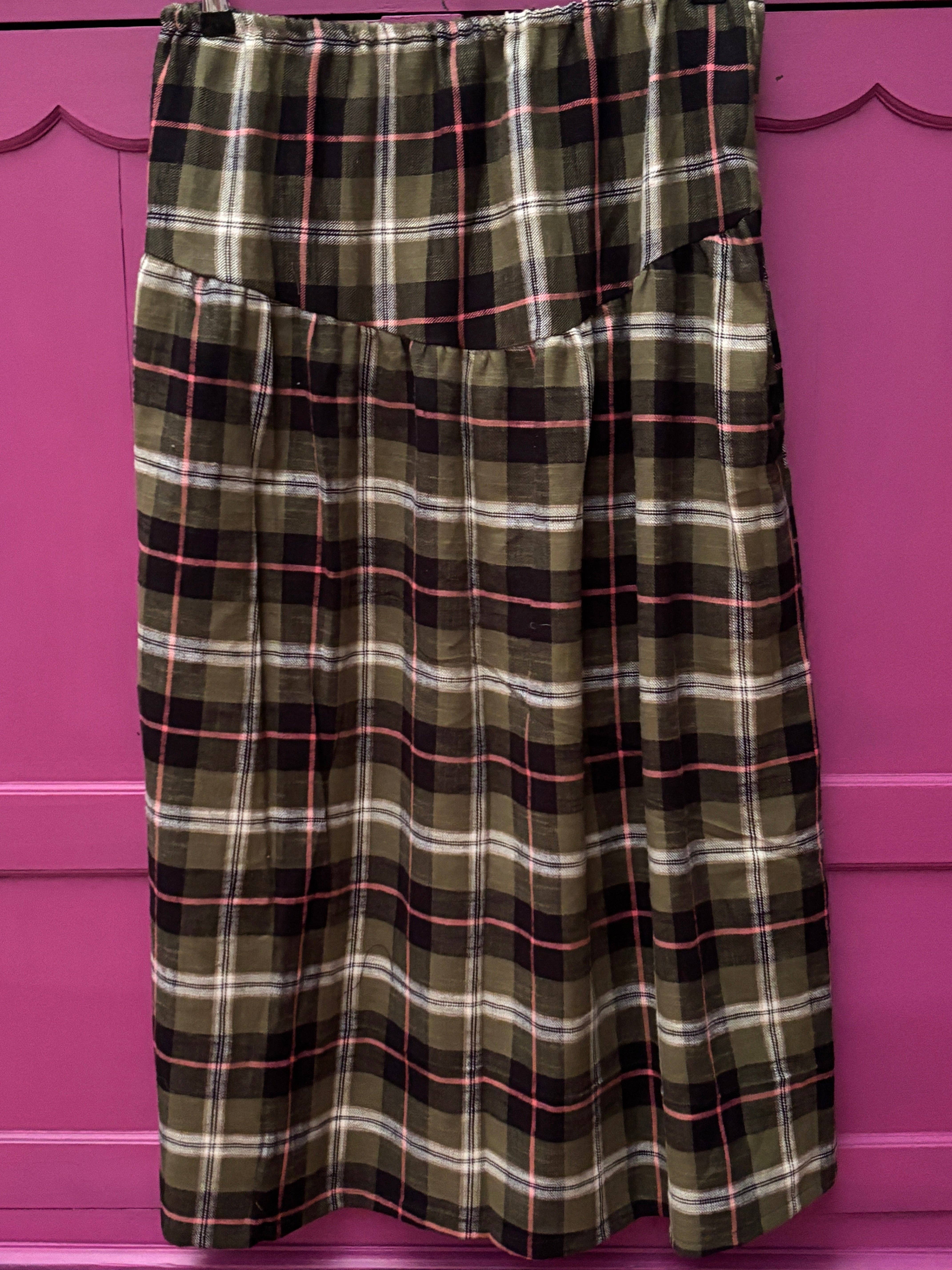 ToutVintage - Wholesale Skirt - Women's - Set of 2 Blockprint maxi skirt green pink2