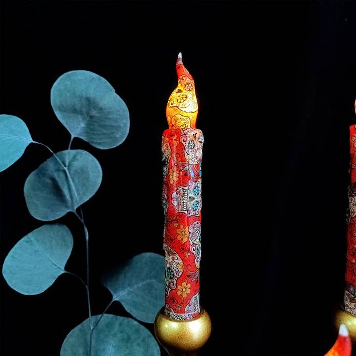 Holiday Red Printing Real Wax Handdoppade LED-koniska ljus för wholesale av Candles Meta