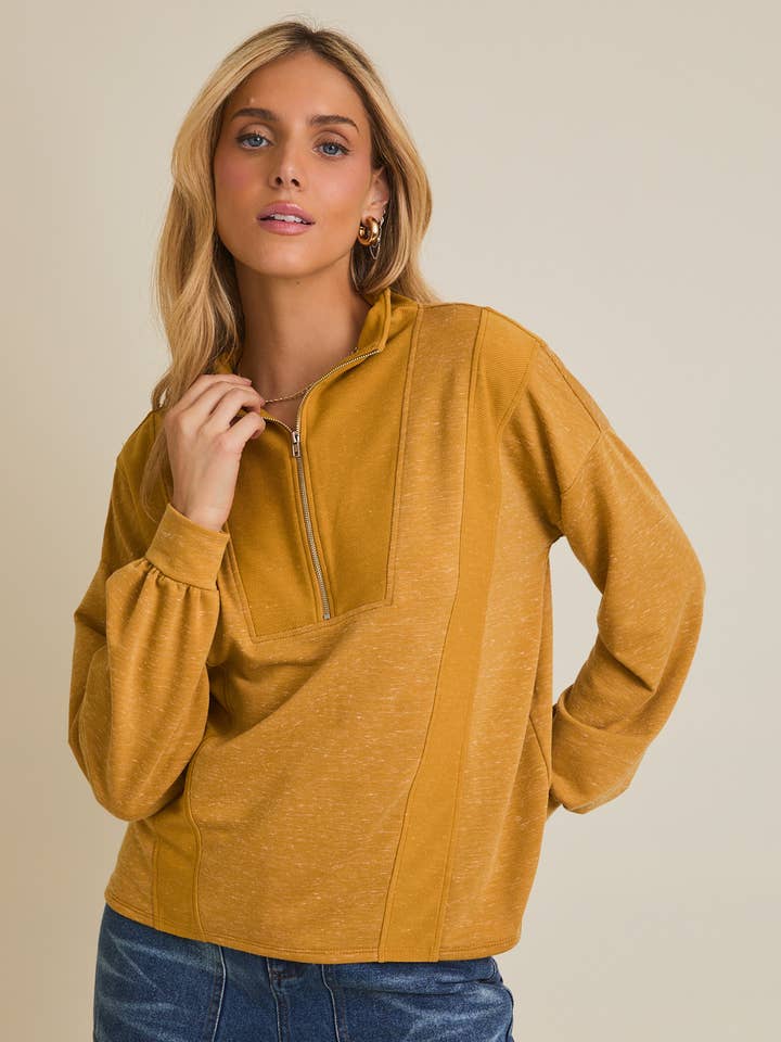 HAUT À MANCHES LONGUES AVEC DEMI-FERMETURE ÉCLAIR ET CONTRASTE DE TISSU INVERSÉ pour la vente par GILLI