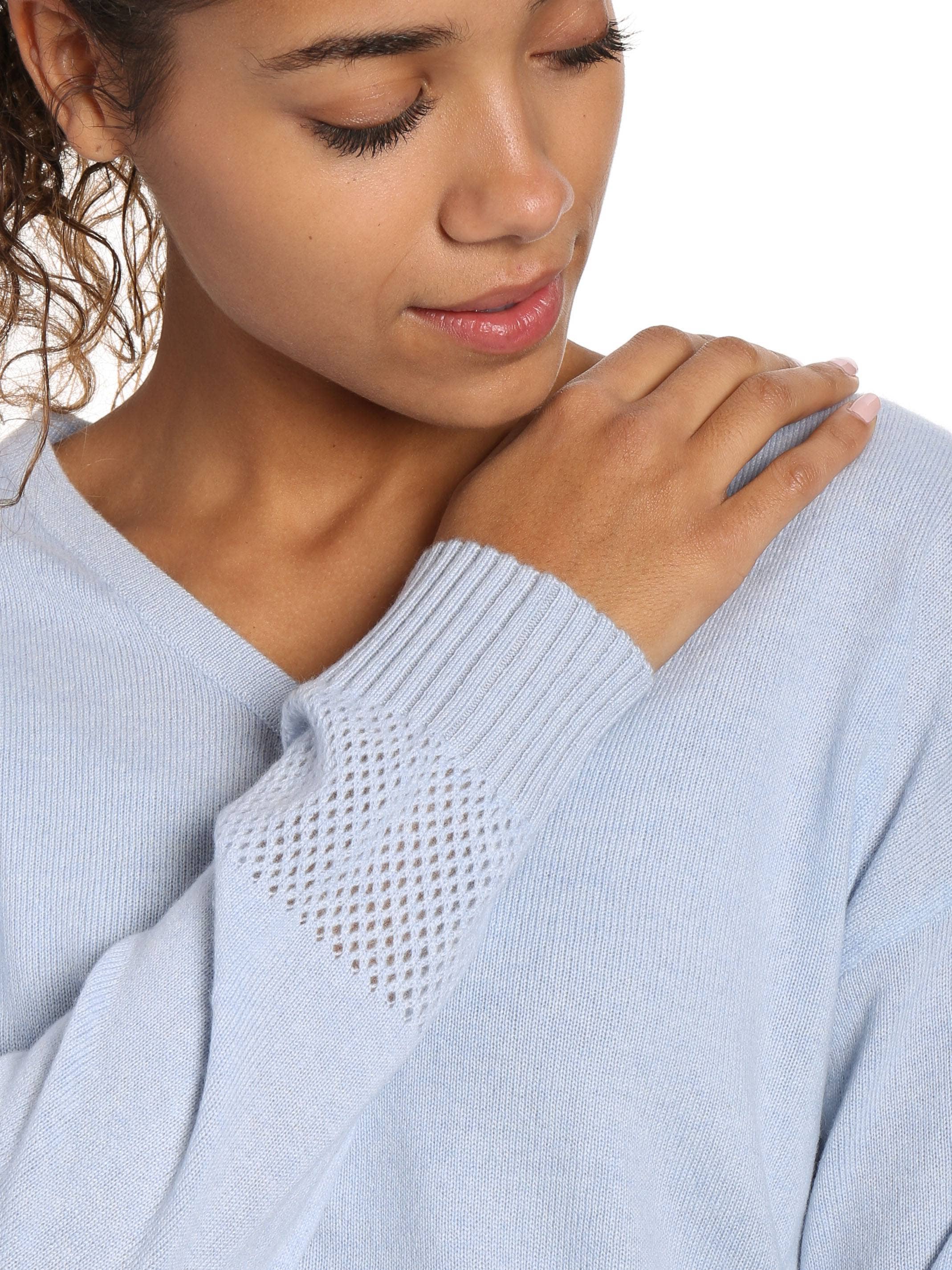 Noble Mount – Großhandel Strickpullover – Damen – Zainuno Moizni Damen-Pullover mit V-Ausschnitt aus 100% Kaschmir25