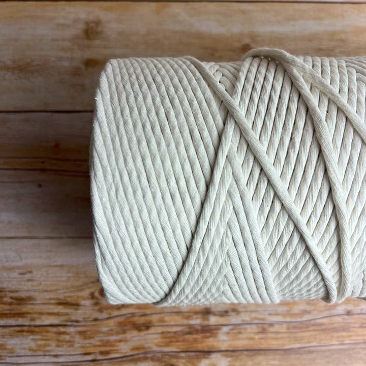 Grain de Fantaisies - Wholesale Hanging Planter - AMA macramé hanger