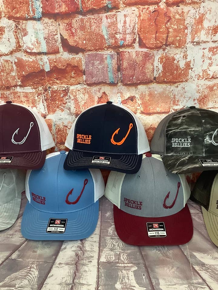 Hook Puff für den Großhandel von Speckle Bellies Clothing Company