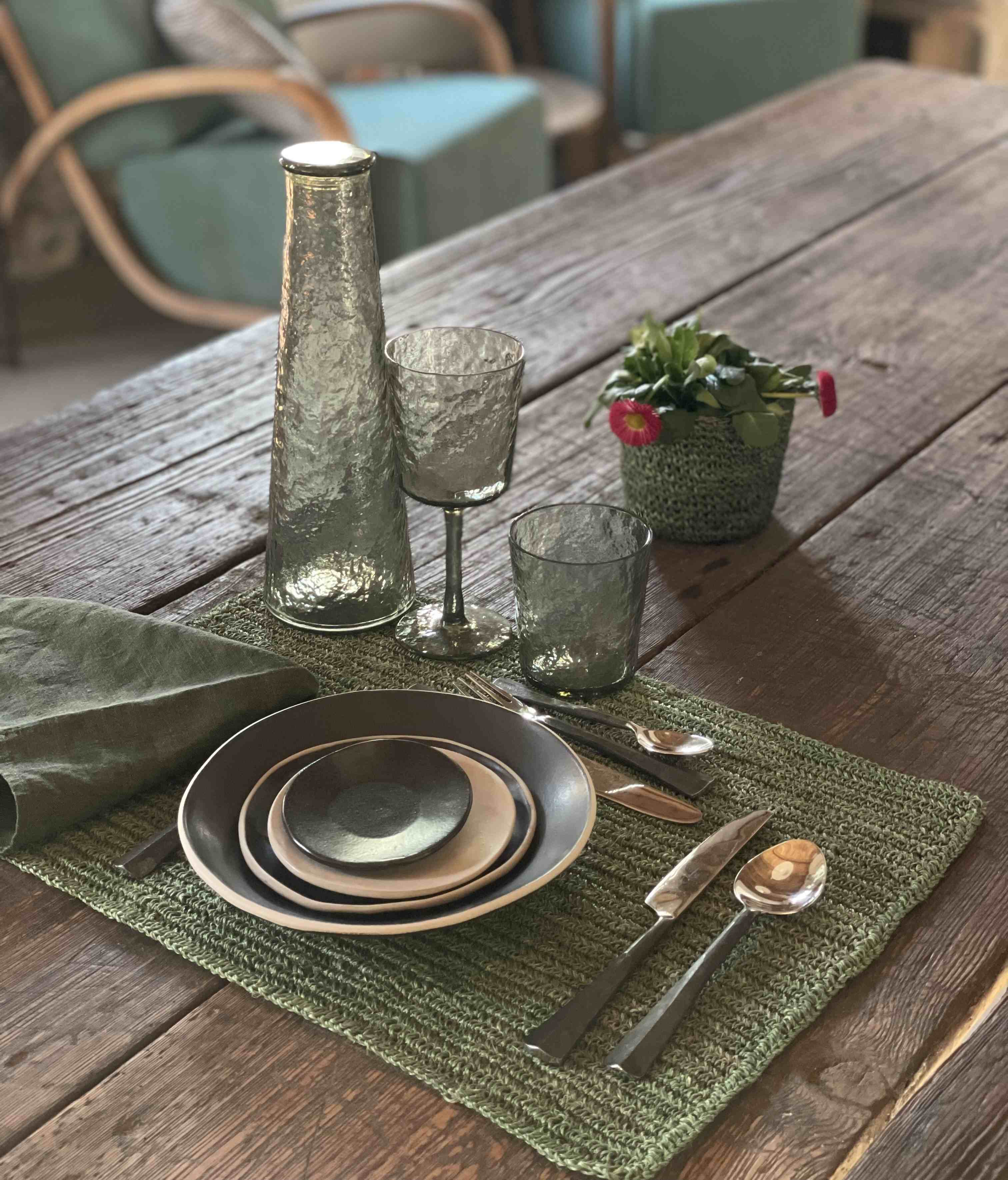 Fiorirà un giardino - Wholesale Drinking Glass/Cup - Green Hammered Effect Methacrylate Glass D8.5 H9 cm2