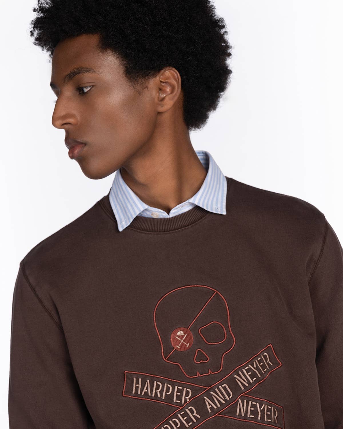 CHOCOLAT SUDADERASKULL - 404124002 for wholesale on Faire3