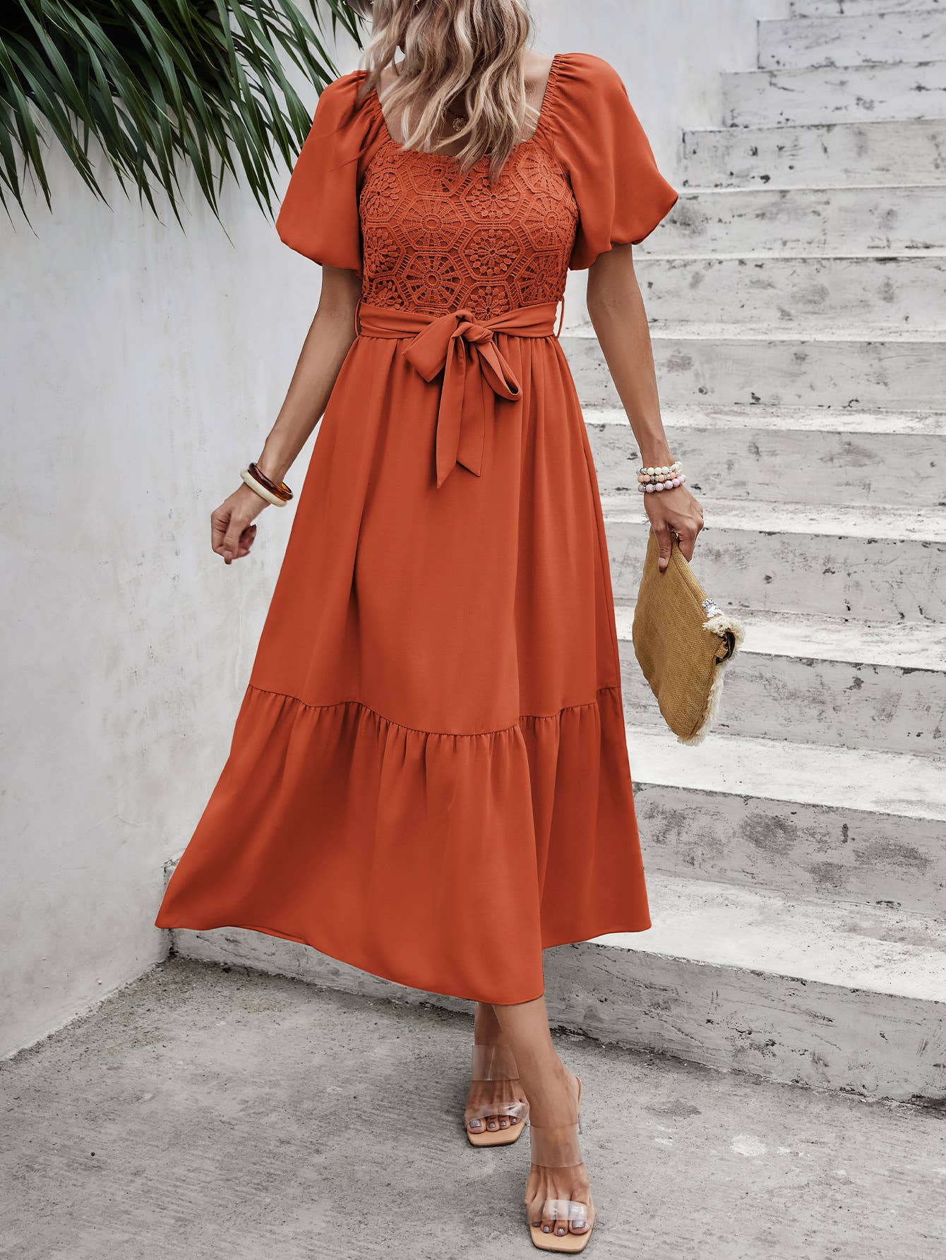 eLook - Wholesale Jurk - Dames - SZ1-DR1008 Midi-jurk met haakdetails en pofmouwen en riem30