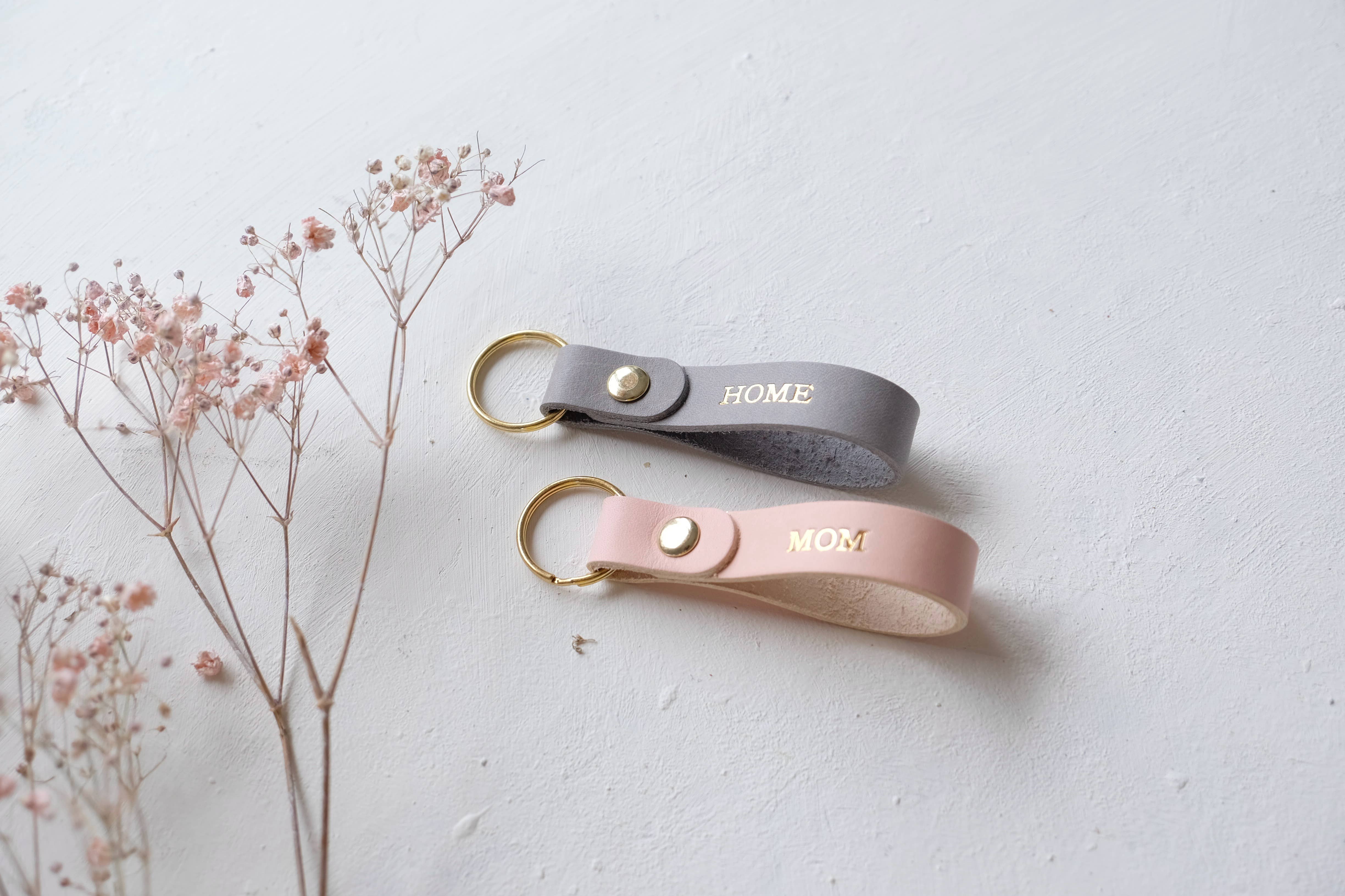 Moccaberry – wholesale Keychain – Women's – Gold Foil Leather Keychain with Custom Text2