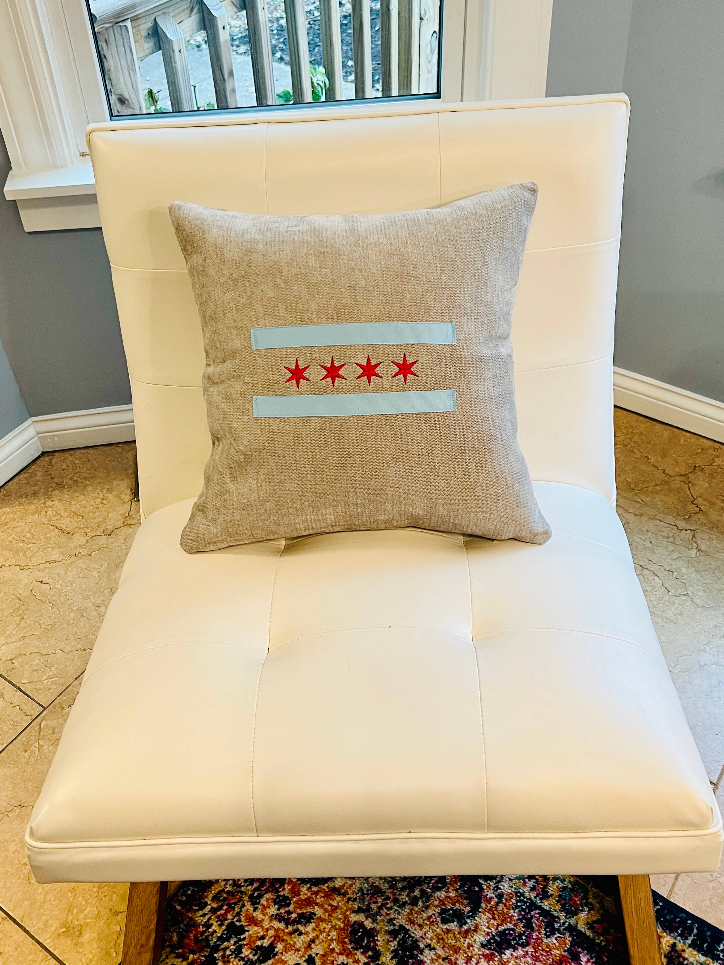 tori grace outfitters - Wholesale Throw/Decorative Pillow - chicago flag throw pillow, embroidered chicago pillow2
