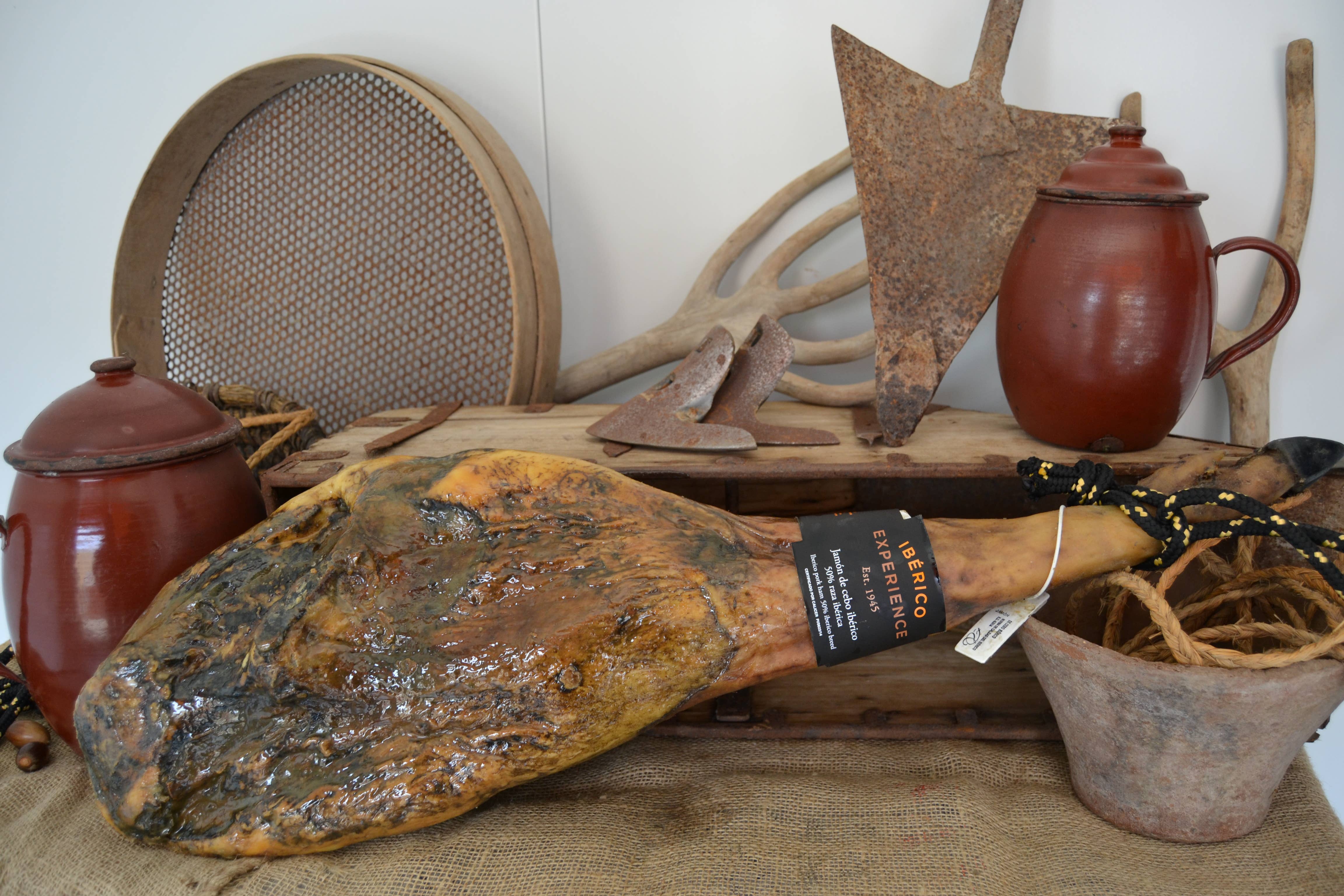 IBERICO EXPERIENCE - Vendita all'ingrosso Prosciutto - Prosciutto iberico cebo, 50% razza iberica (5,5-8 kg)1