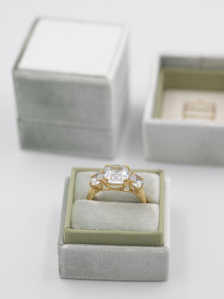 The Carlyle Classic Single for wholesale by The Mrs. Box