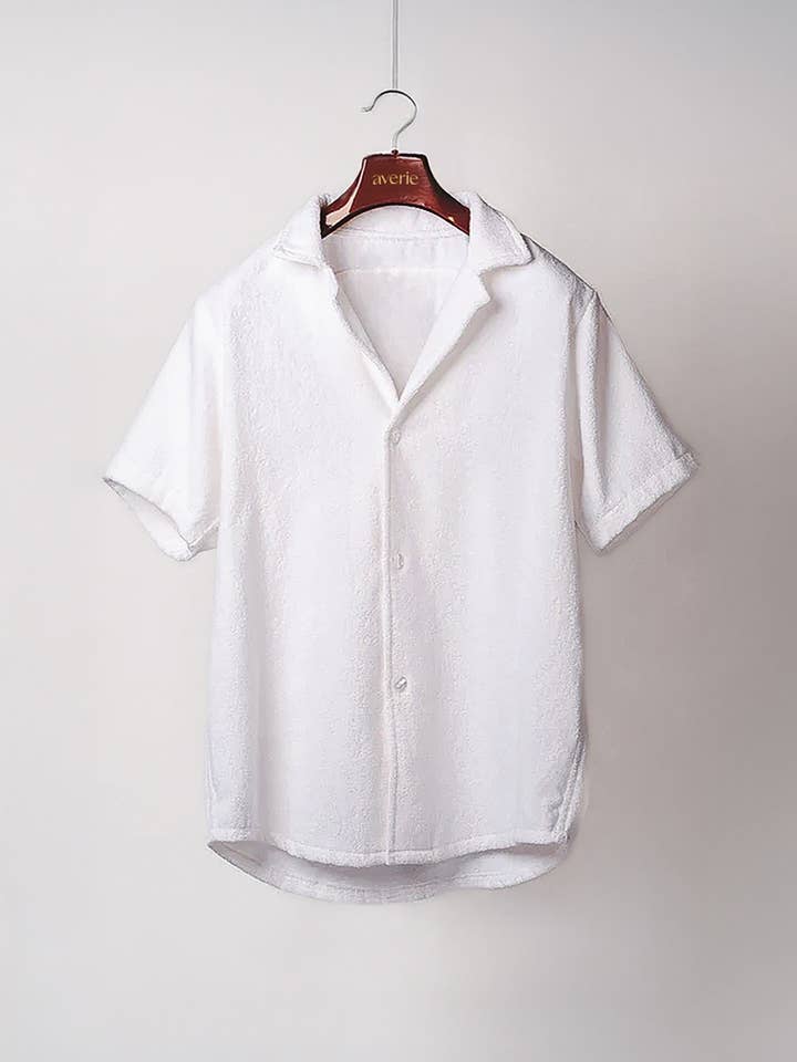 Chemise en tissu éponge Andie par Arlo pour la vente par Averie