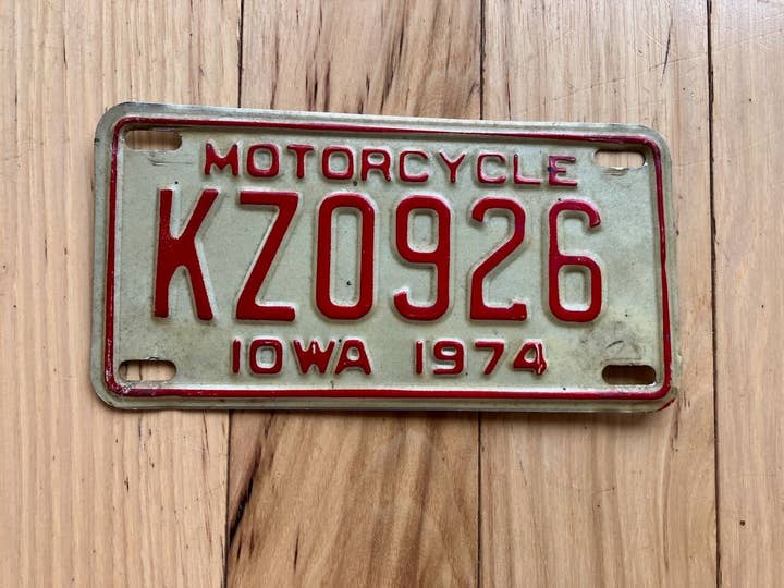 1974 Iowa motorcykelnummerplade for engroshandel hos RusticPlates