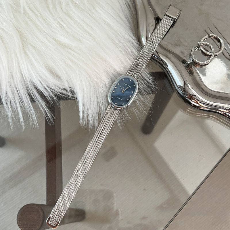 Dipped Shop - Vente Montre – femme - Montre rétro en acier inoxydable doré avec cadran ovale DP25E4462