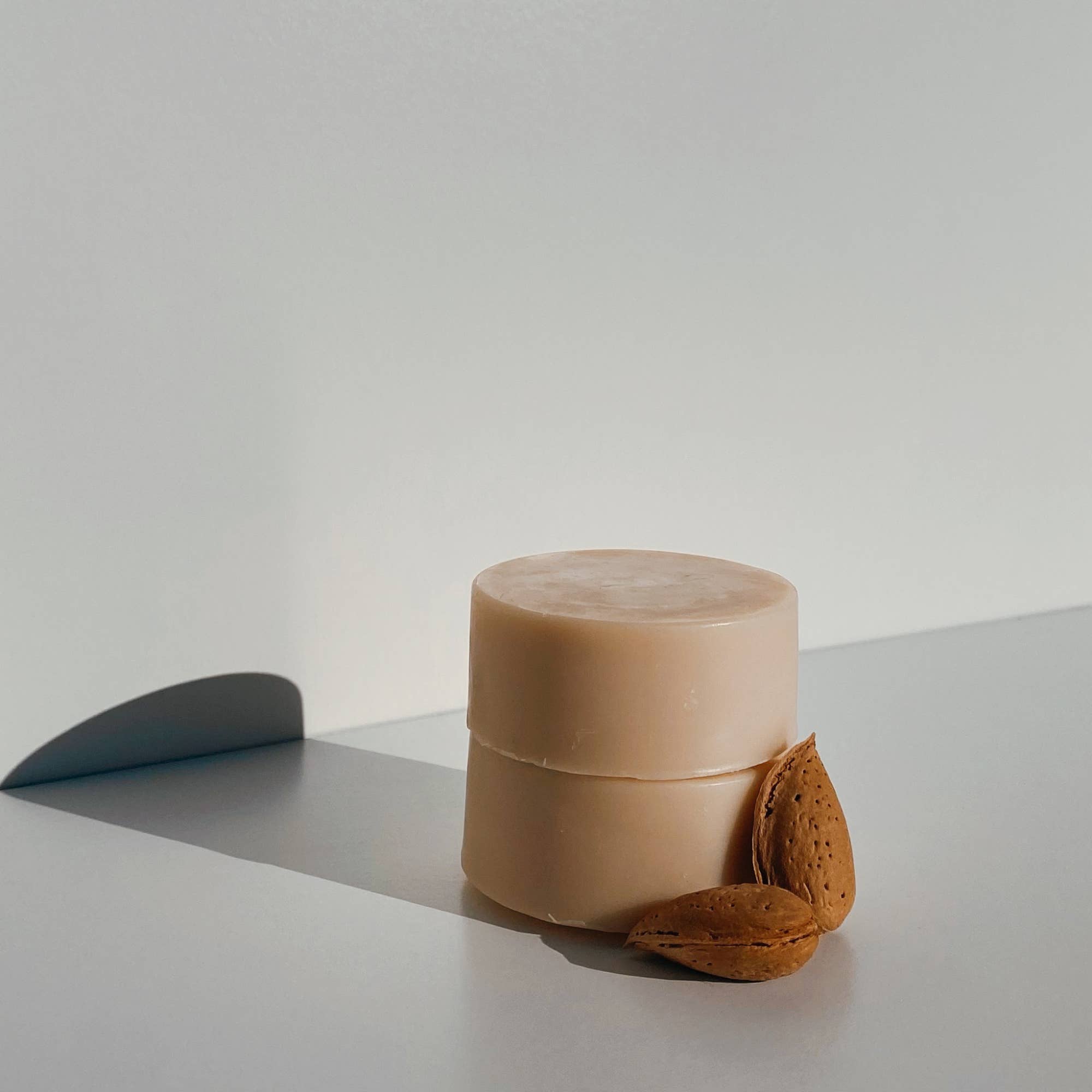 Tout Baigne ! - Wholesale Bar Soap - Mazamet - Surgras solid soap