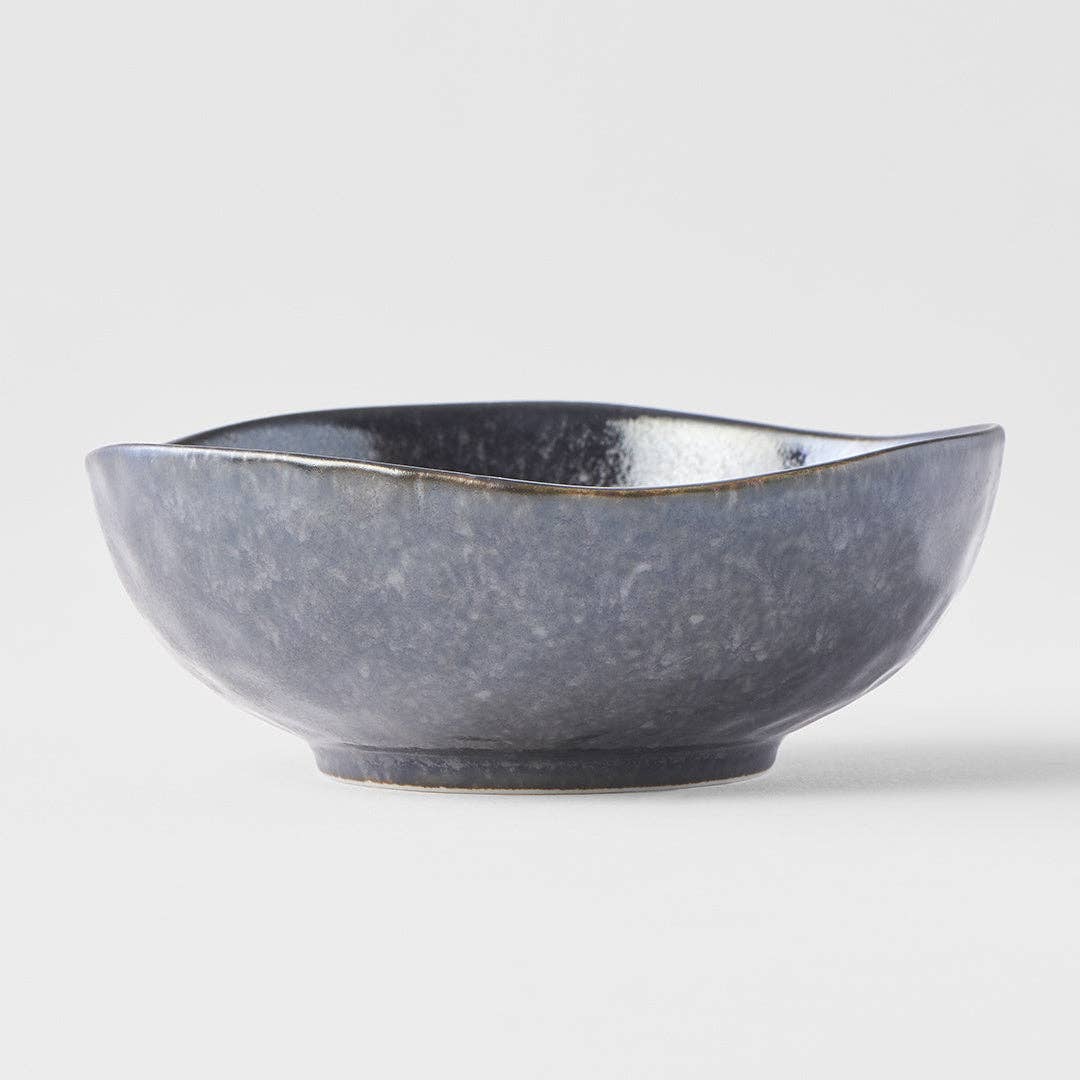 Made In Japan Tableware - Wholesale Kom - Matte Zwarte Ongelijke Tapas Kom 10cm1