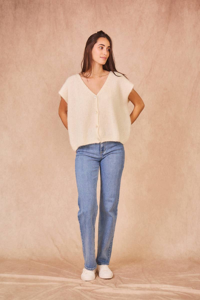 Calie Paris - Wholesale Knit Sweater - Women's - Kid Mohair Sleeveless Cardigan4