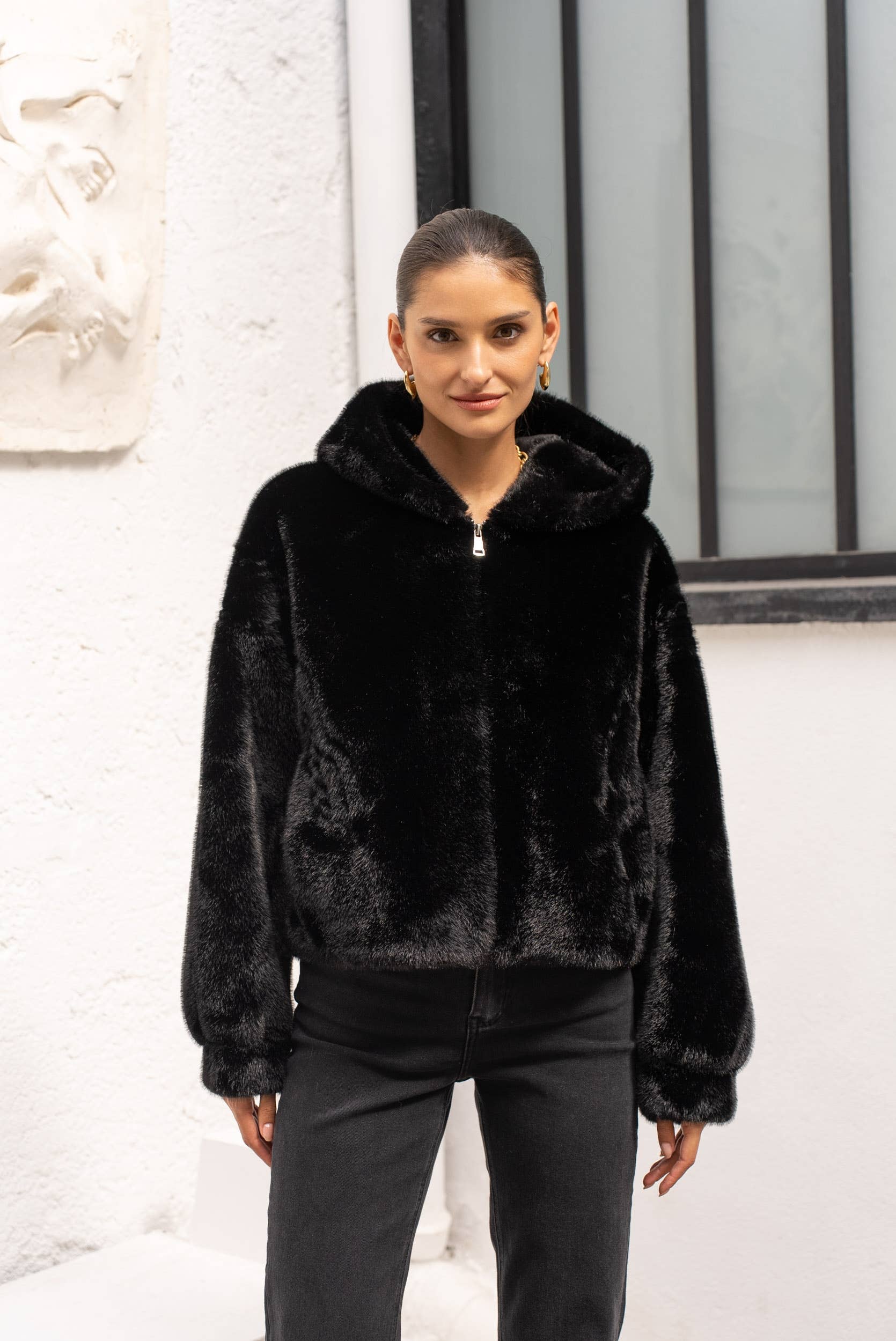 Attentif Paris - Wholesale Fur/Faux Fur Coat - Women's - Short coat with hood in faux fur with braided details8