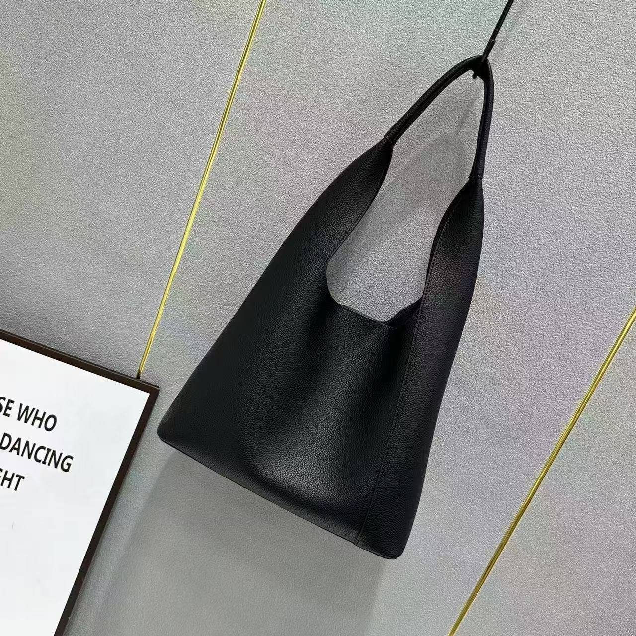 Pretty Persuasions – Engroshandel Skuldertaske – til kvinder – P25002 Hobo-taske i mikrofiberlæder med kosmetikpung7