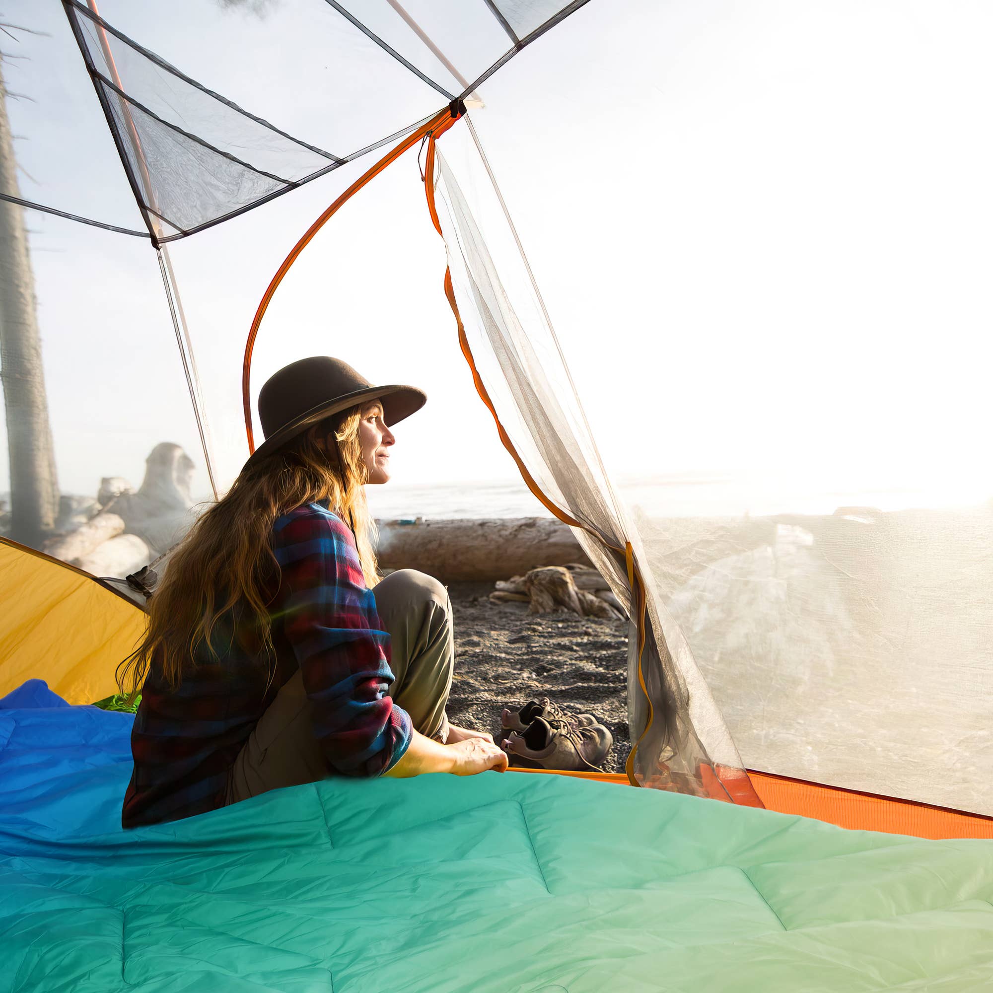 EP Design Lab - Wholesale Picnic Blanket - Outdoor Portable Lightweight Waterproof Camping Blanket4