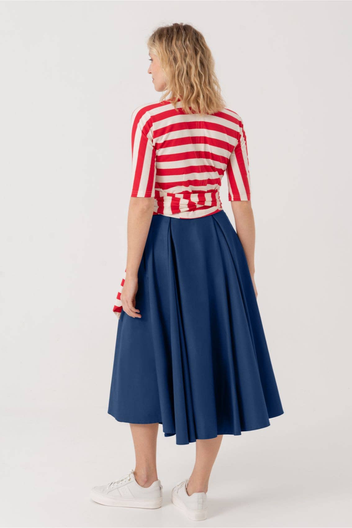 Marianna Déri GmbH - Wholesale Skirt - Women's - Navy blue pleated cotton satin skirt3