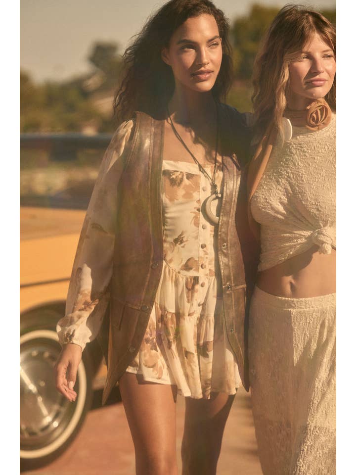 Promesa USA - Wholesale Outerwear Vest - Women's - Faux Leather Snap-Front Vest