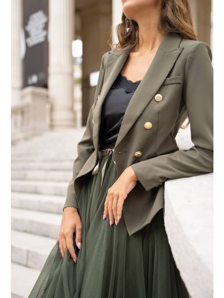 Attentif Paris – Großhandel Blazer – Damen – Attentif Paris zeitloser taillierter Blazer mit doppelreihigem Goldknopfmuster53