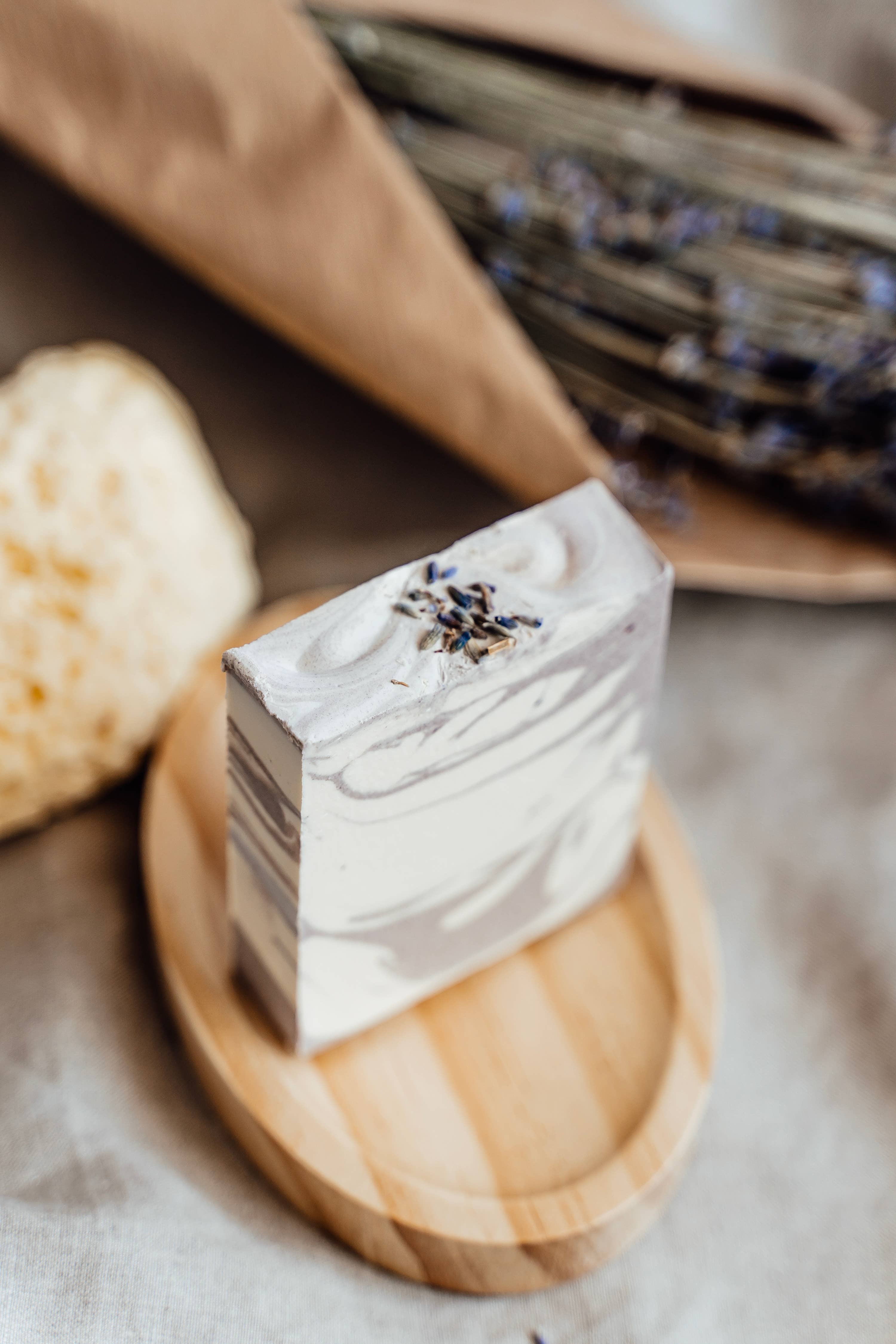 Moreva - Vente Pains de savon - Savon naturel Lavender Field au parfum apaisant de lavande1