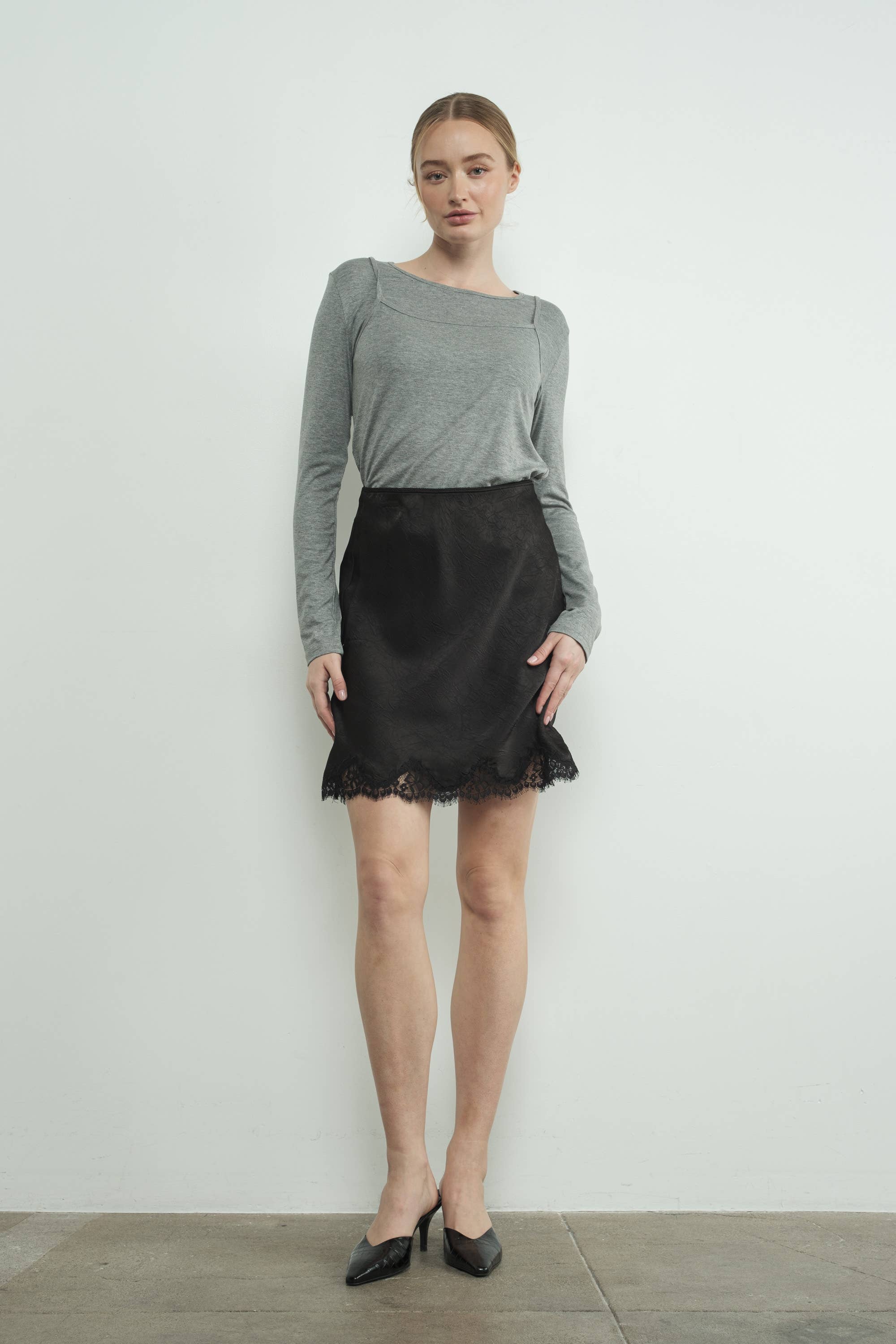 Aaron & Amber - Wholesale T-Shirt - Women's - MAT3127 TWO FER TANK LONG SLEEVE TOP11