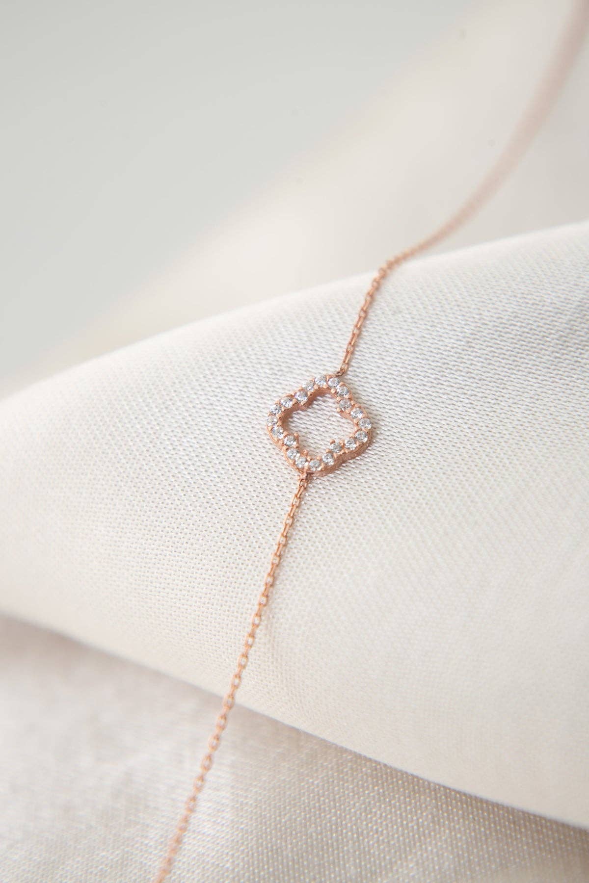 Volenia Silver – wholesale Berlockarmband – Damarmband i 925 sterlingsilver med klöverberlock3