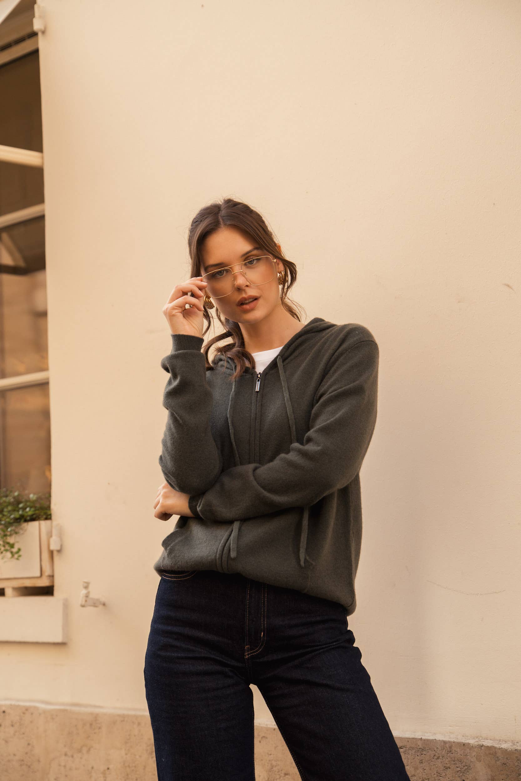 jw.atelier - Vente Sweat à capuche – femme - Gilet 100% cachemire zippé à capuche0