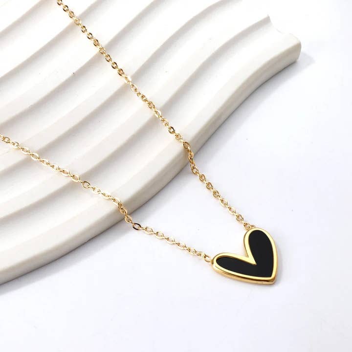 Misgraceful – wholesale Pendant/charm necklace – Small Heart Necklace - 3 Colours