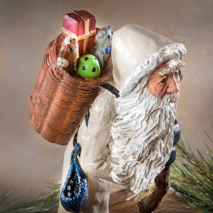 J Devlin Glass Art & Bert Anderson Collection - Wholesale Christmas Decoration - Woodland Santa Figurine - White By Bert Anerson - MB 31
