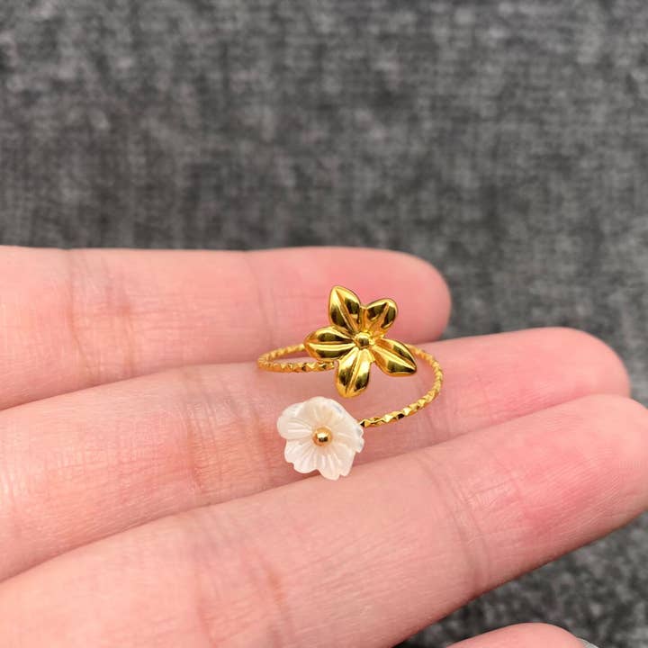 Double Flower 18K Gold Plated S.Steel Adjustable Ring - FGS for wholesale by Mio Queena