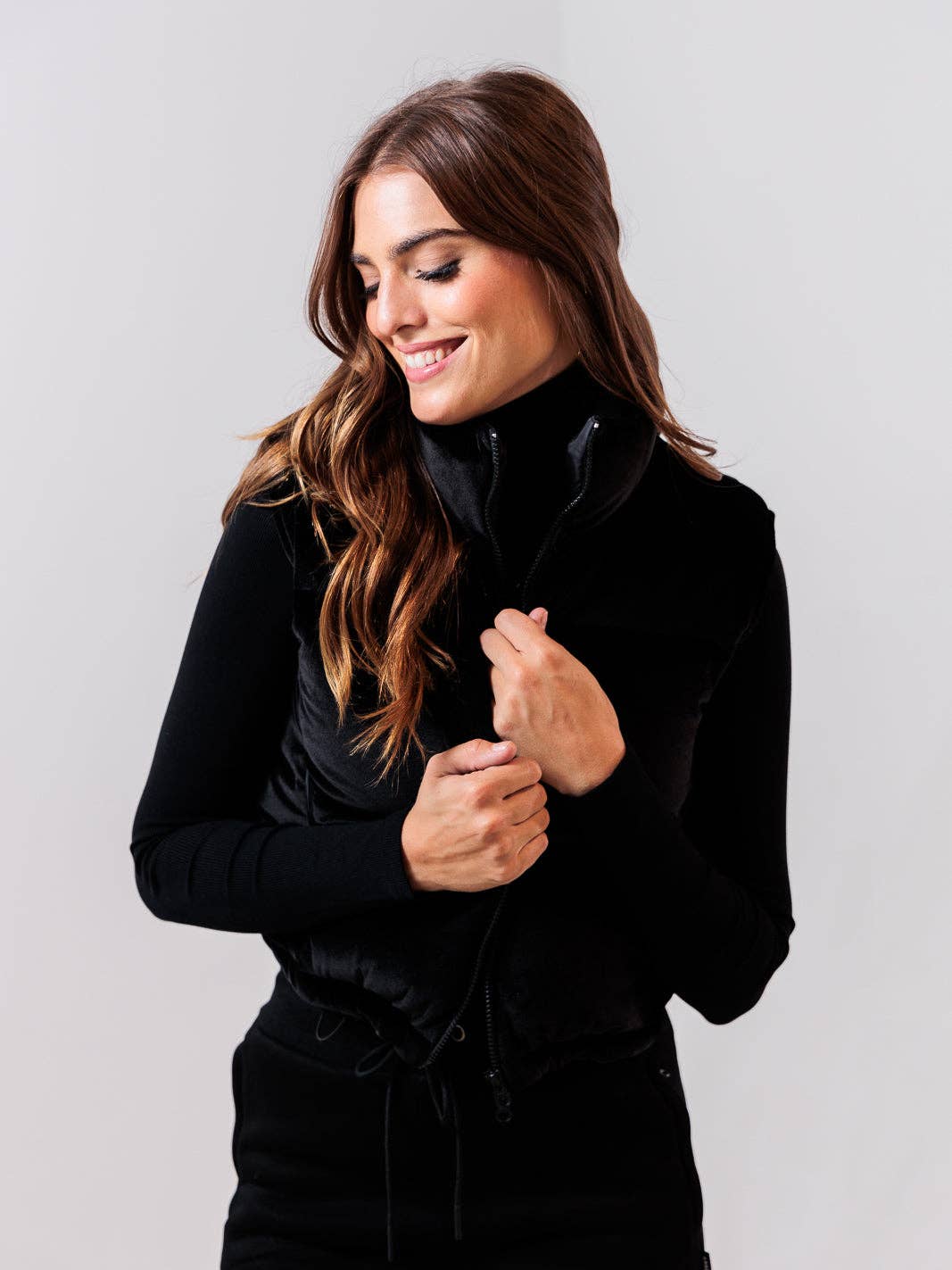 Après Actif - Vente Veste sans manches – femme - Doudoune sans manches en velours des Alpes — Noir3