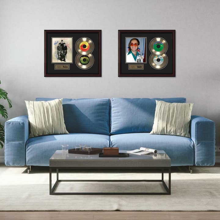 Gold Record Outlet – wholesale Sign – Beatles Framed 45 Record w/ Reproduction Signatures3