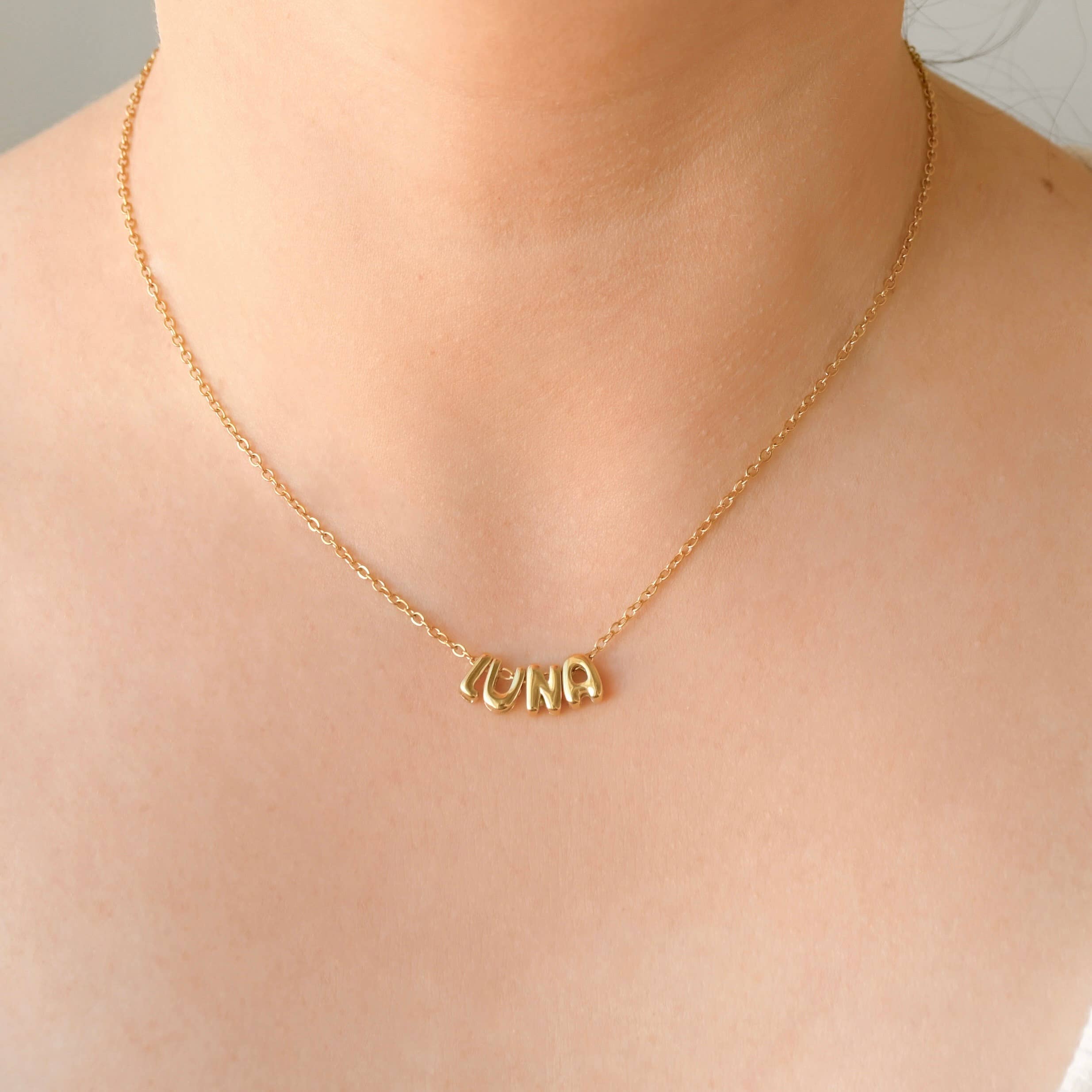 Blueyejewelry - Vendita all'ingrosso Collana con ciondolo/pendaglio - Collana Personalizzata con Nome a Lettere Gonfiate Piccole7