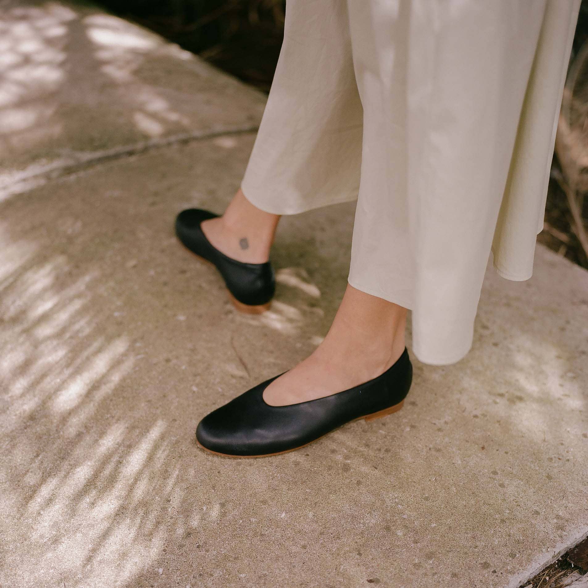 Opera Ballerina, black for wholesale on Faire1