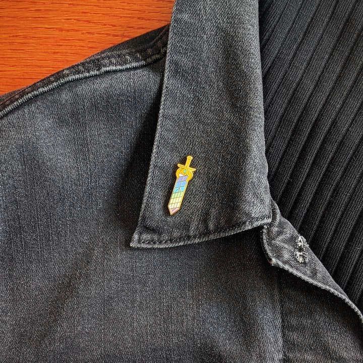 misomomo - Wholesale Lapel pin/button - She-Ra Sword Pride Pin6