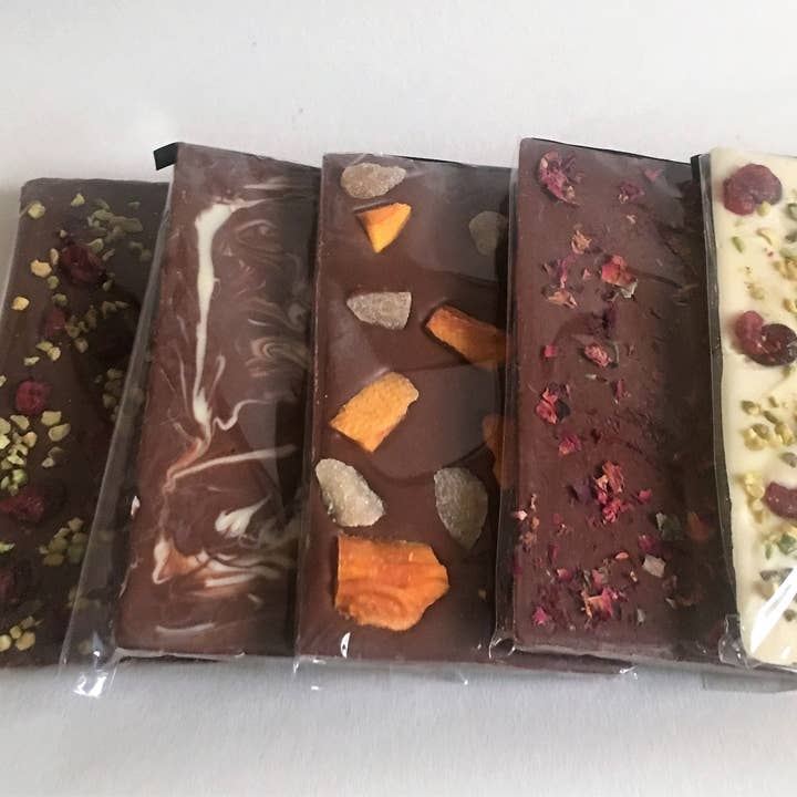 Anthony James Chocolate - Wholesale Chocoladereep - Luxe grote en dikke chocoladereep bibliotheek