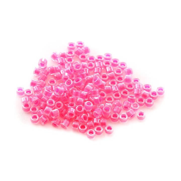 5g Miyuki Delica 11/0 luminous wild strawberry DB-2035 pour la vente par Fais-le toi-même