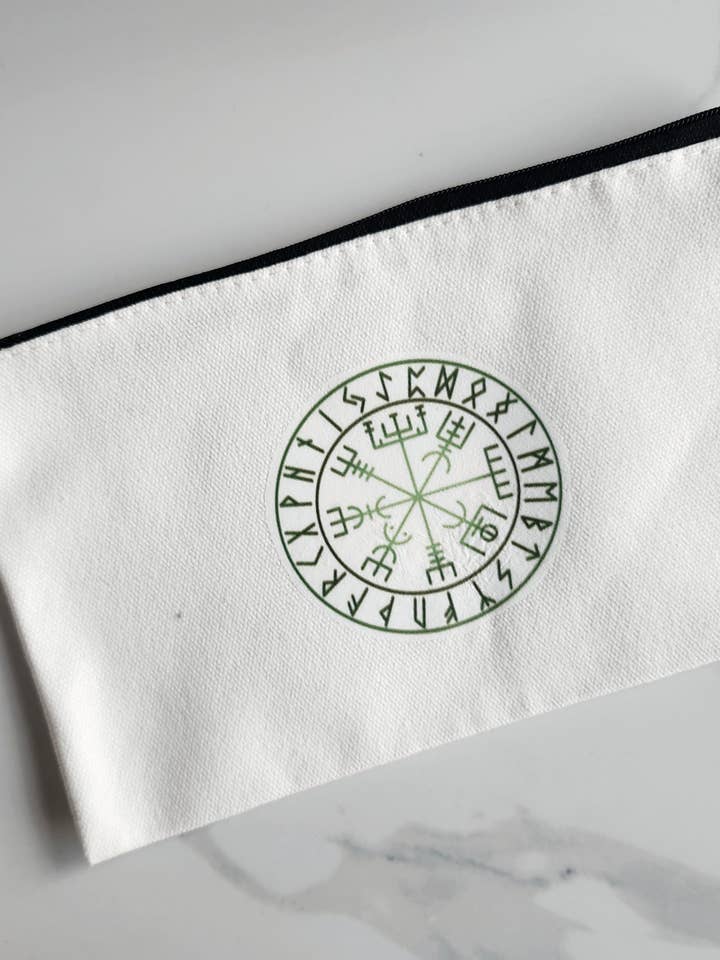 Bolsa de maquillaje de lona nórdica con cremallera Rune + Vegvisir para venta al por mayor de Three Witches Tea Shop