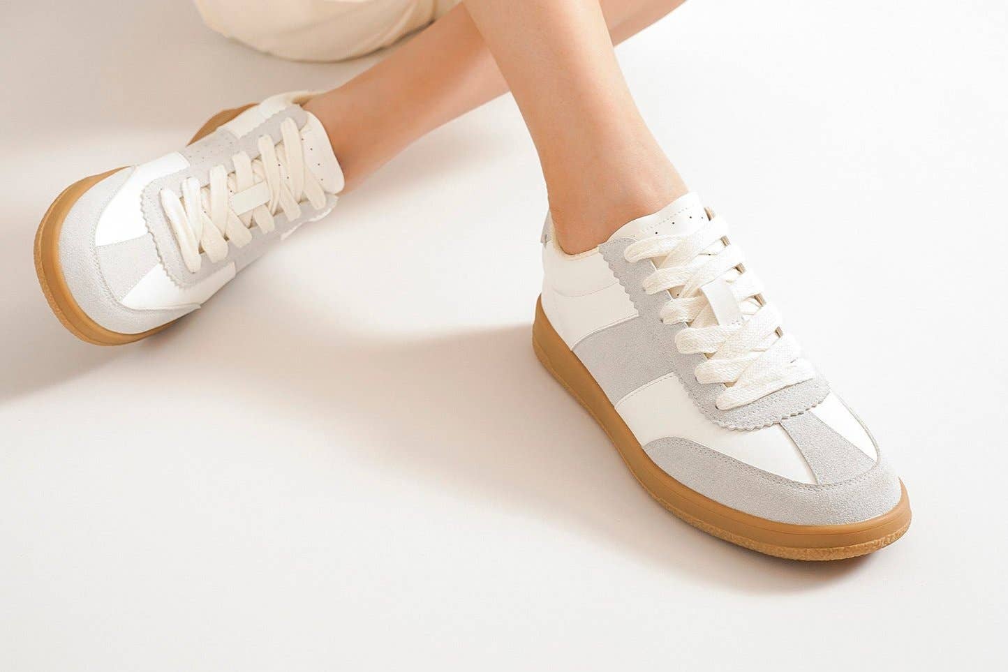 BEAST FASHION - Wholesale Lifestyle Sneakers - Women's - SOUL-01 Lace-Up Sneakers10