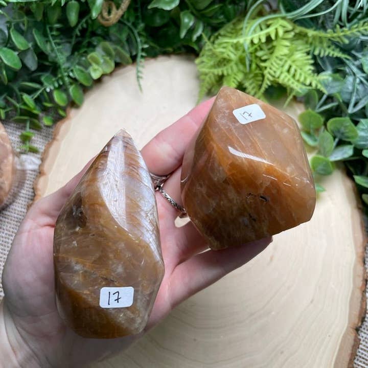 Copper Ashes - Wholesale Spiritual Stone/Crystal - Peach Moonstone Flame50