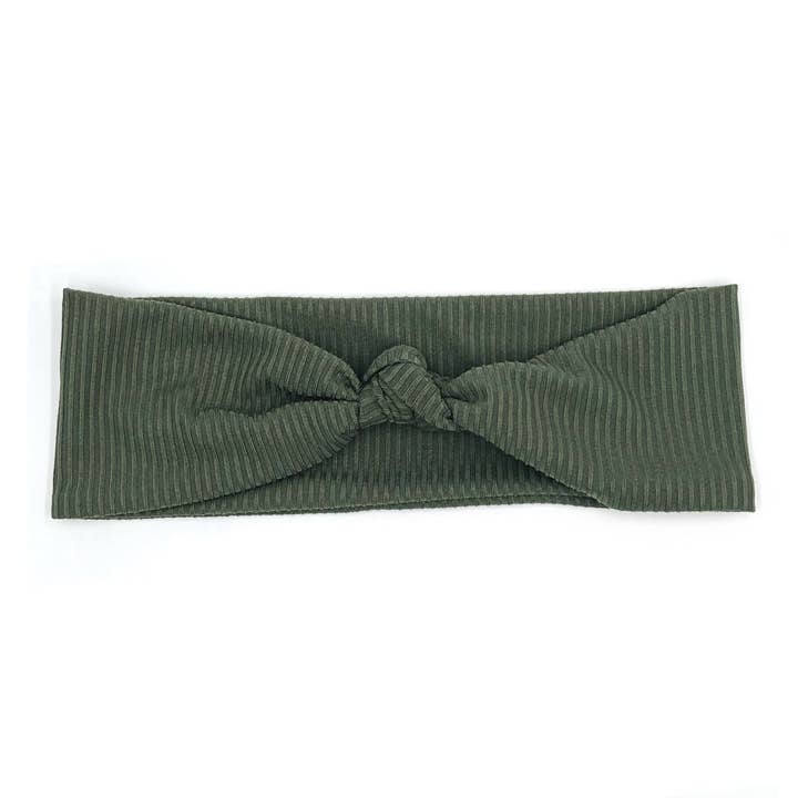 Bandeau côtelé vert olive avec nœud pour la vente par The Happy Headband Co