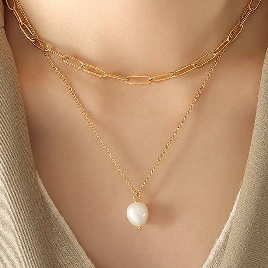 GOLD 18K STAINLESS STEEL TARNISH FREE PEARL NECKLACE | 40NK379 for wholesale on Faire