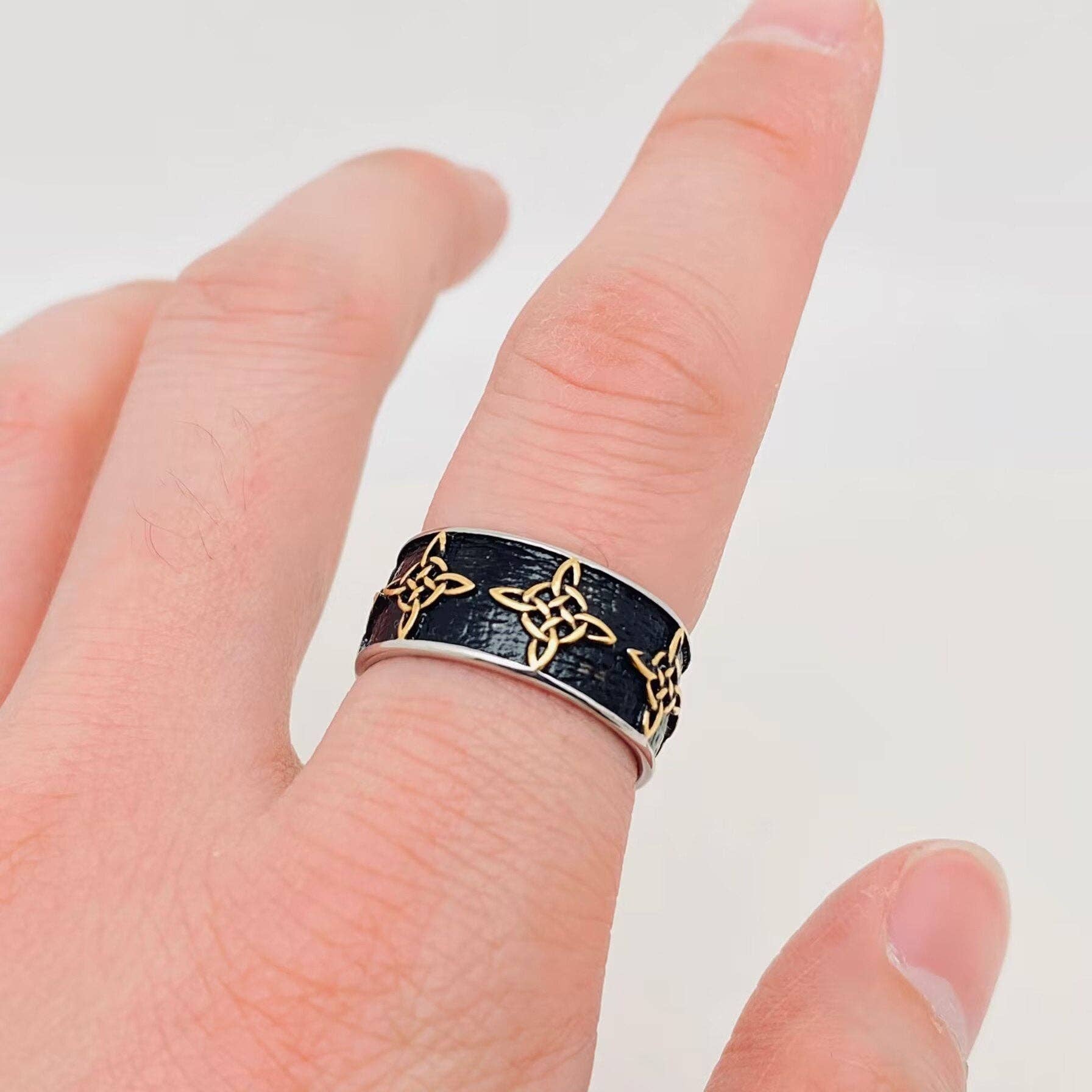 Mio Queena - Wholesale Band/Stacked Ring - Vintage Celtic Knot Stainless Steel Ring - MJ/MR2