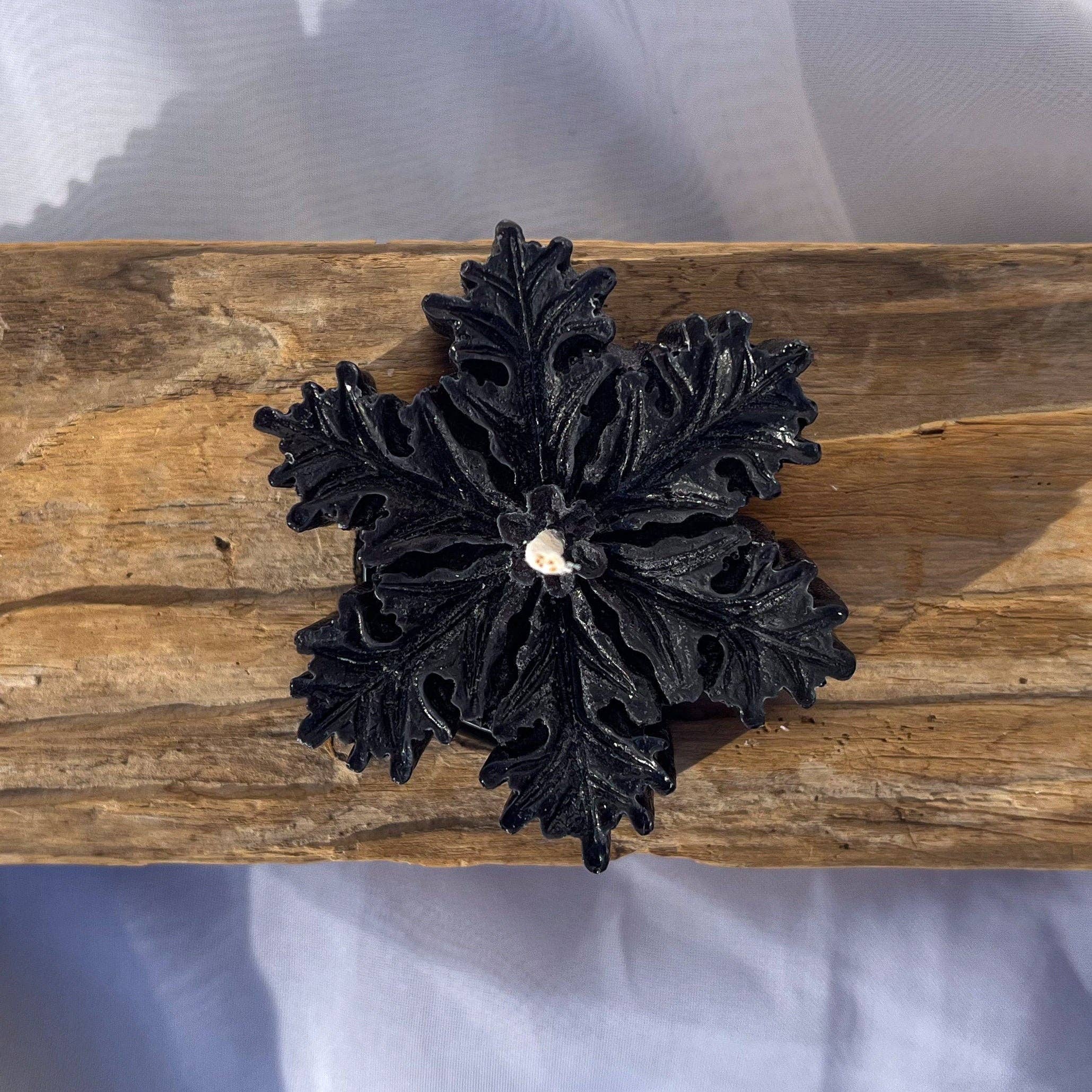 lumierethecandle - Wholesale Novelty Candle - SNOWFLAKE Candles (various colors)1