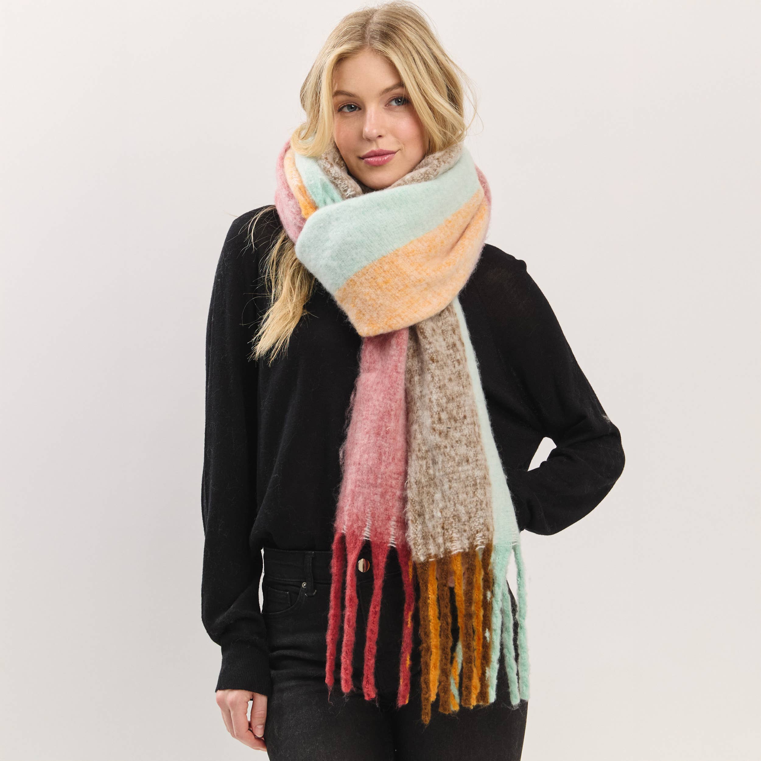 Hana – Cachecol - Mulher por atacado – Cachecol com Franjas de Bloco de Cor Sólida Escovada15