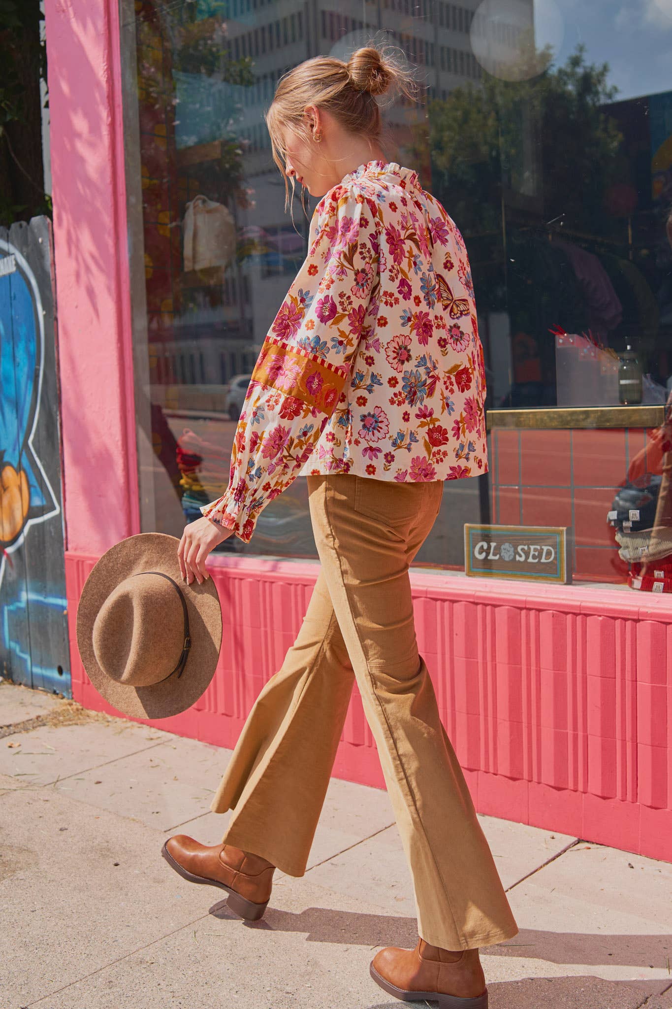 &MERCI - Wholesale Blouse - Women's - EXCLUSIVE FLORAL BORDER PRINT TOP WITH FLORAL TRIM MTP409727