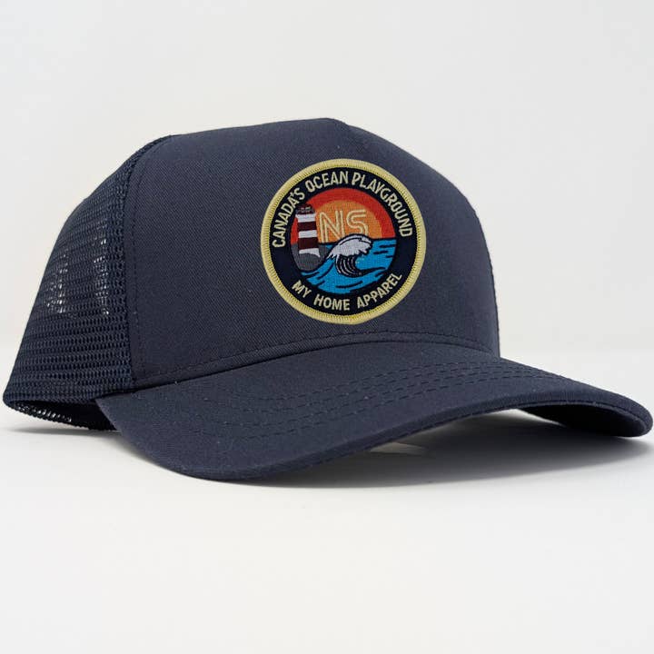 Casquette de camionneur avec écusson Canada's Ocean Playground - Fabriquée au Canada pour la vente par My HOME Apparel
