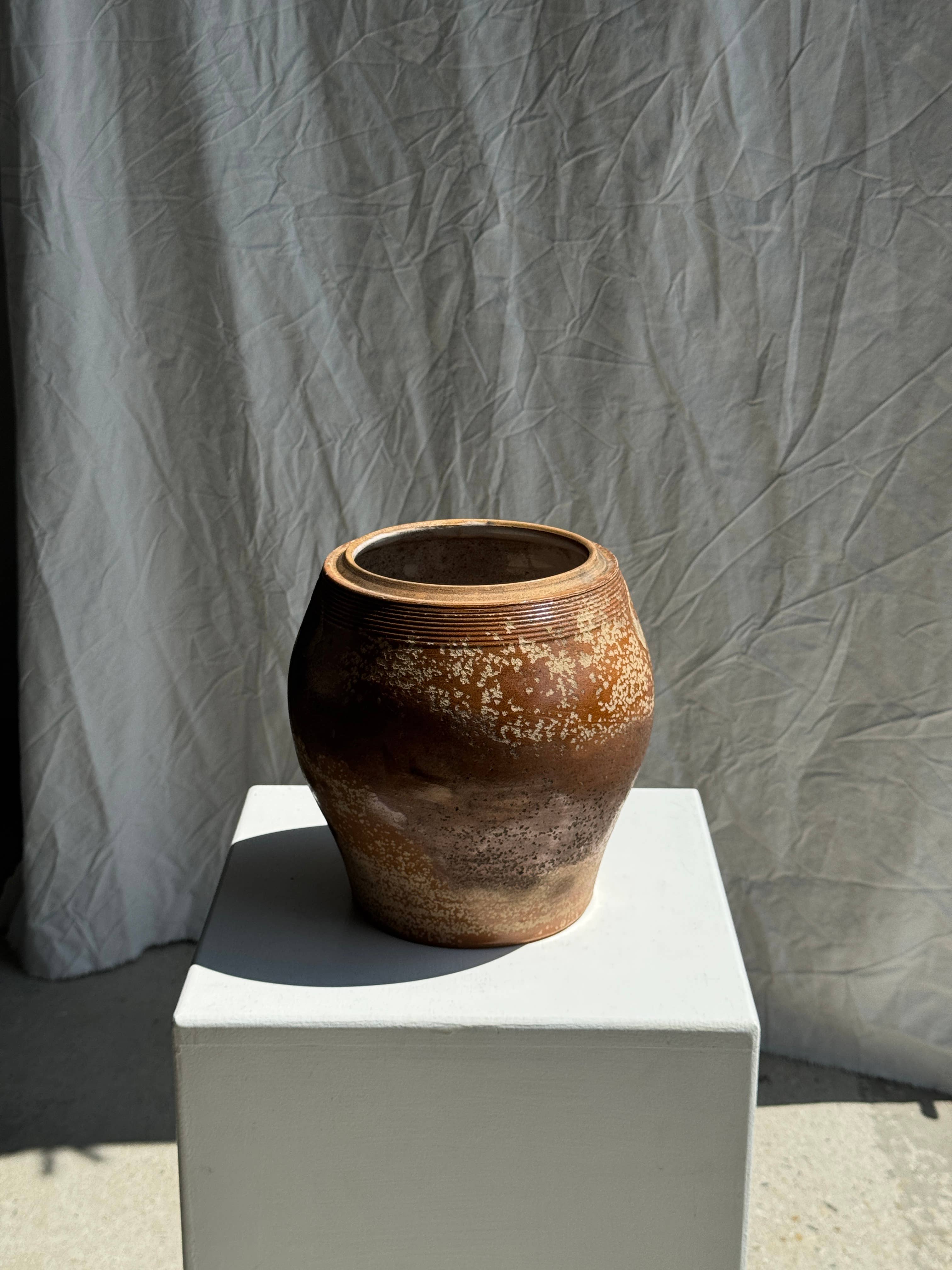 Office Objets – Großhandel Blumentopf – Großer ovaler Steinguttopf mit Deckel H246